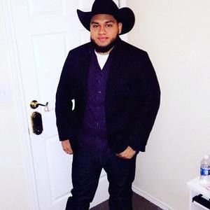 Meet your Posher, Servando